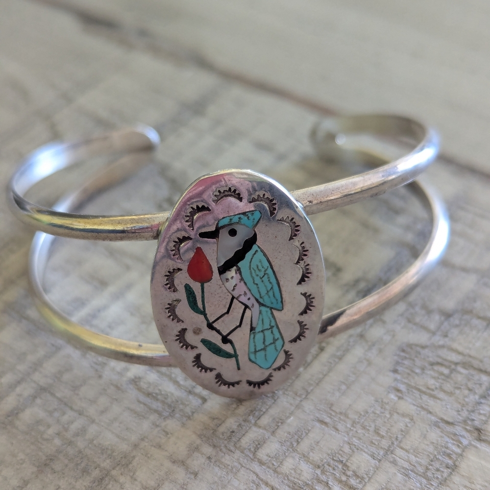 Sold Vintage Native American Zuni Guardian Blue Jay Inlaid Bracelet - Picture 4 of 9